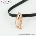 44359 xuping latest designs leather choker necklace for female fancy leaf shaped pendant necklace with magnetic clasp